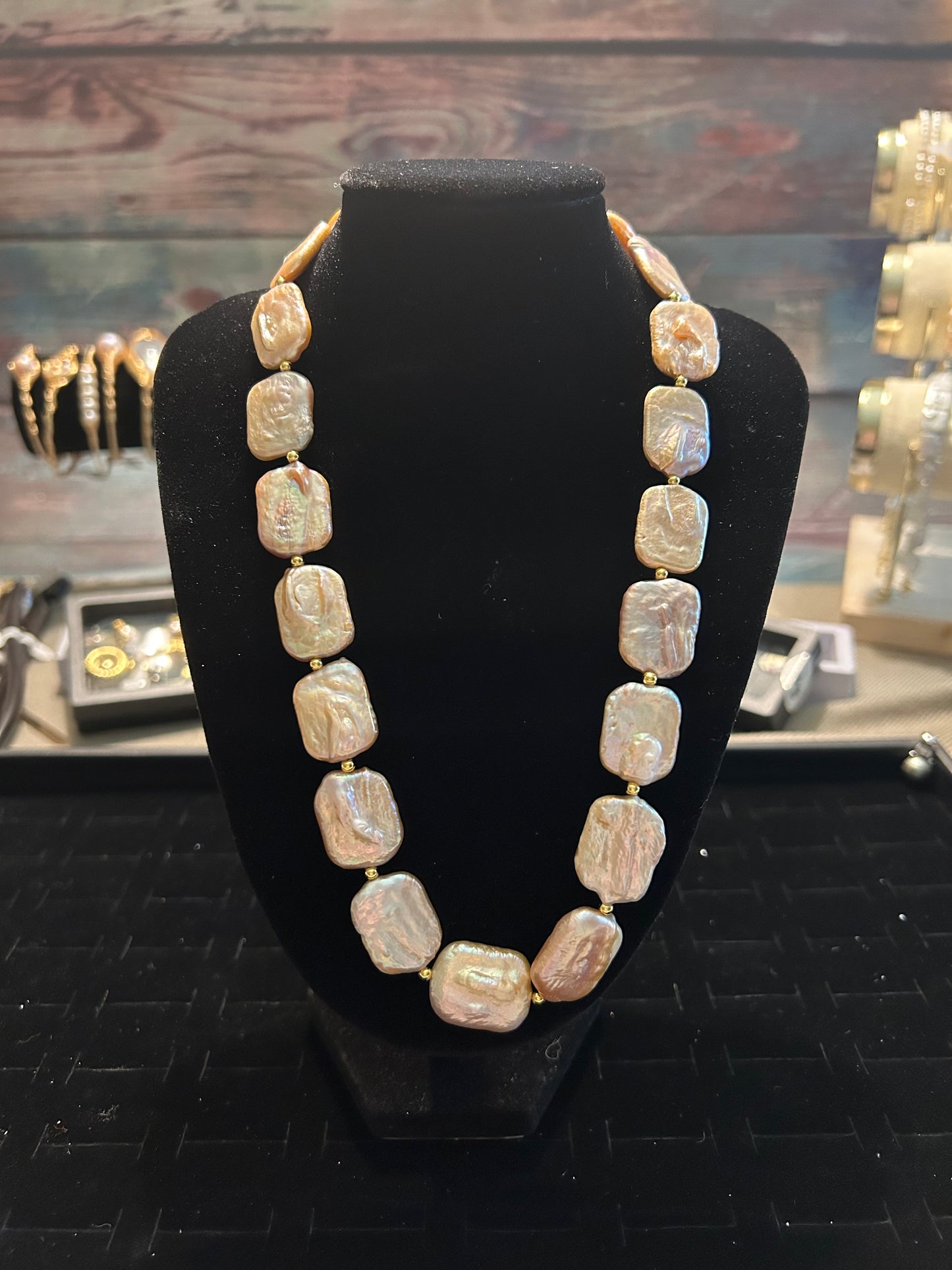 Pink rectangle full baroque necklace