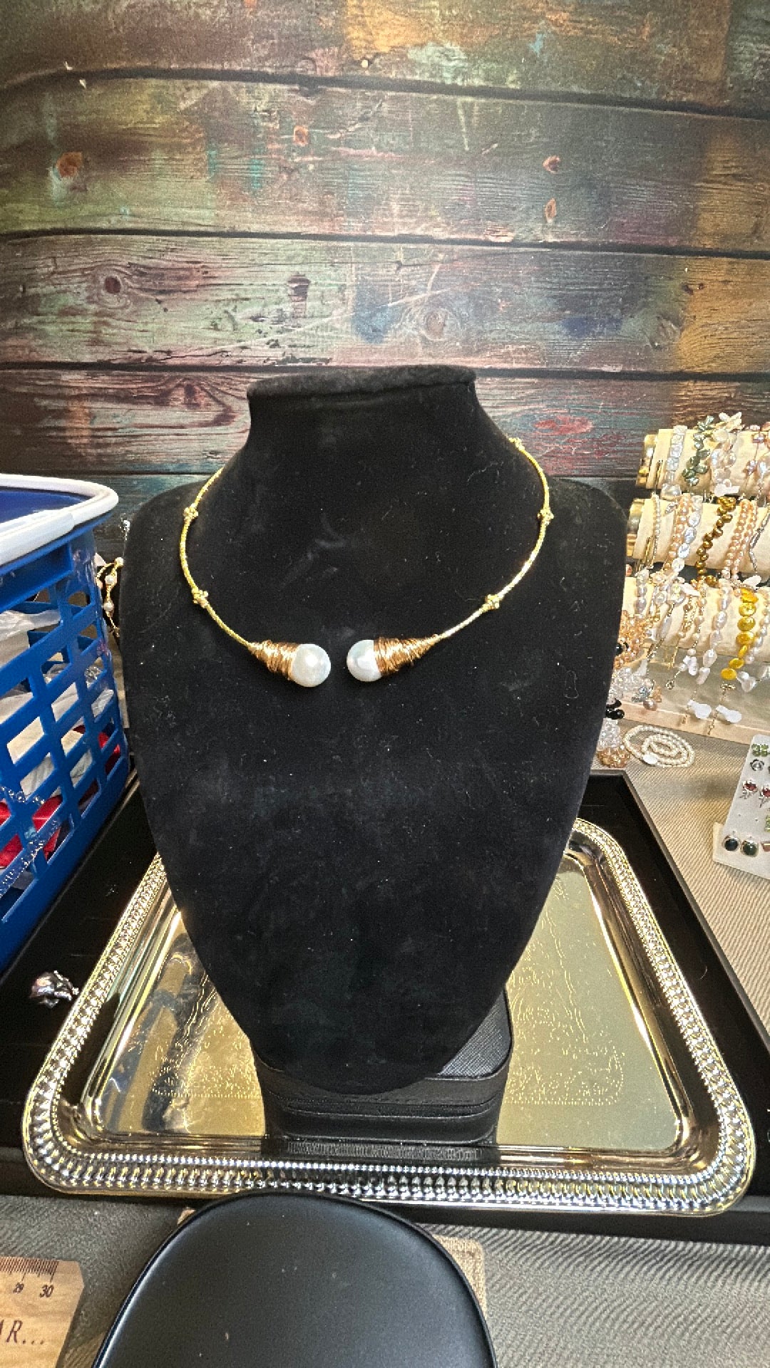 Golden baroque choker