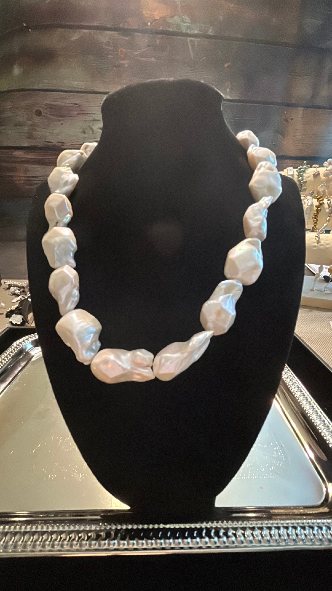 Perfect matched white full baroque necklace