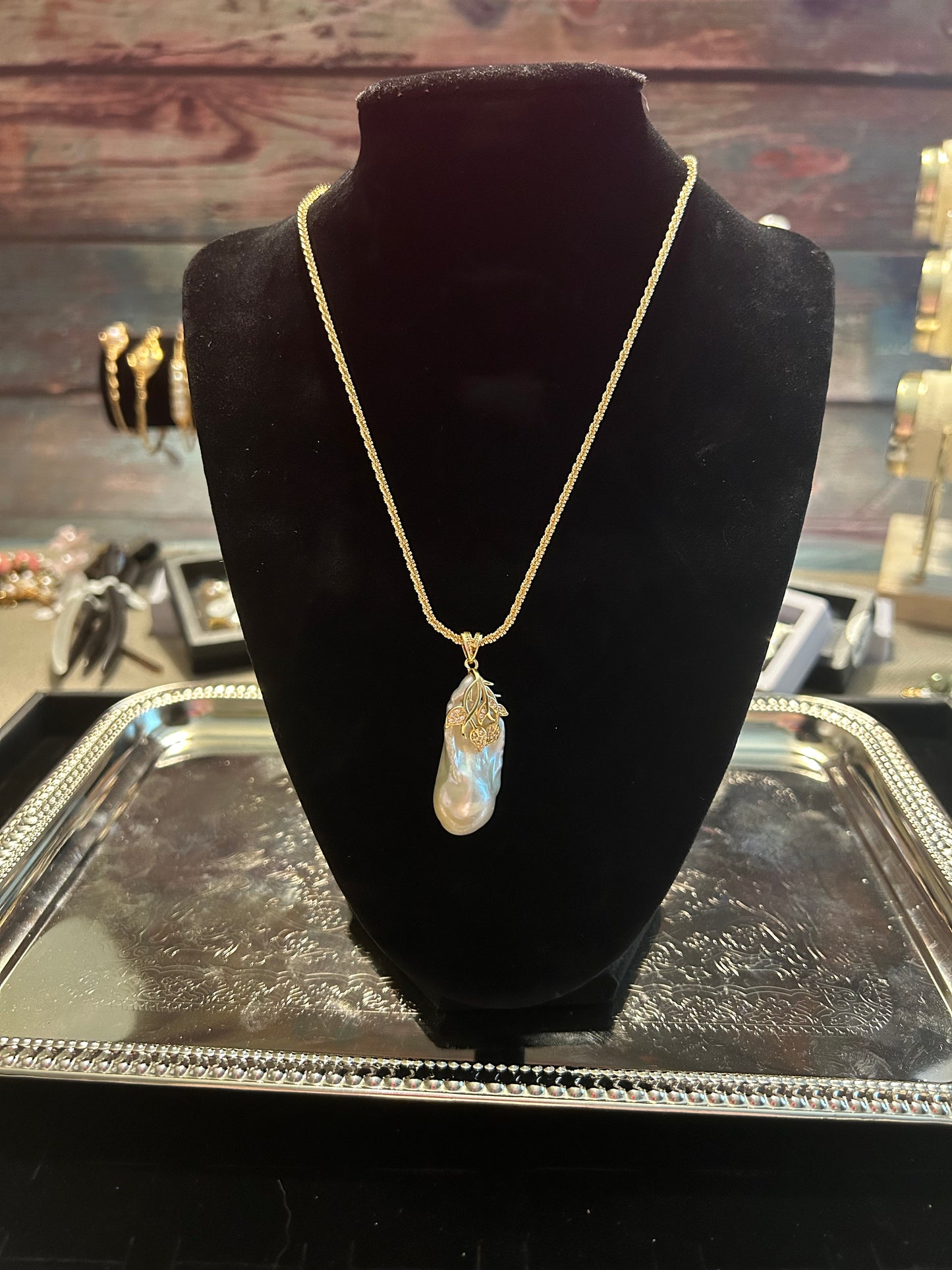 Large single gold baroque necklace