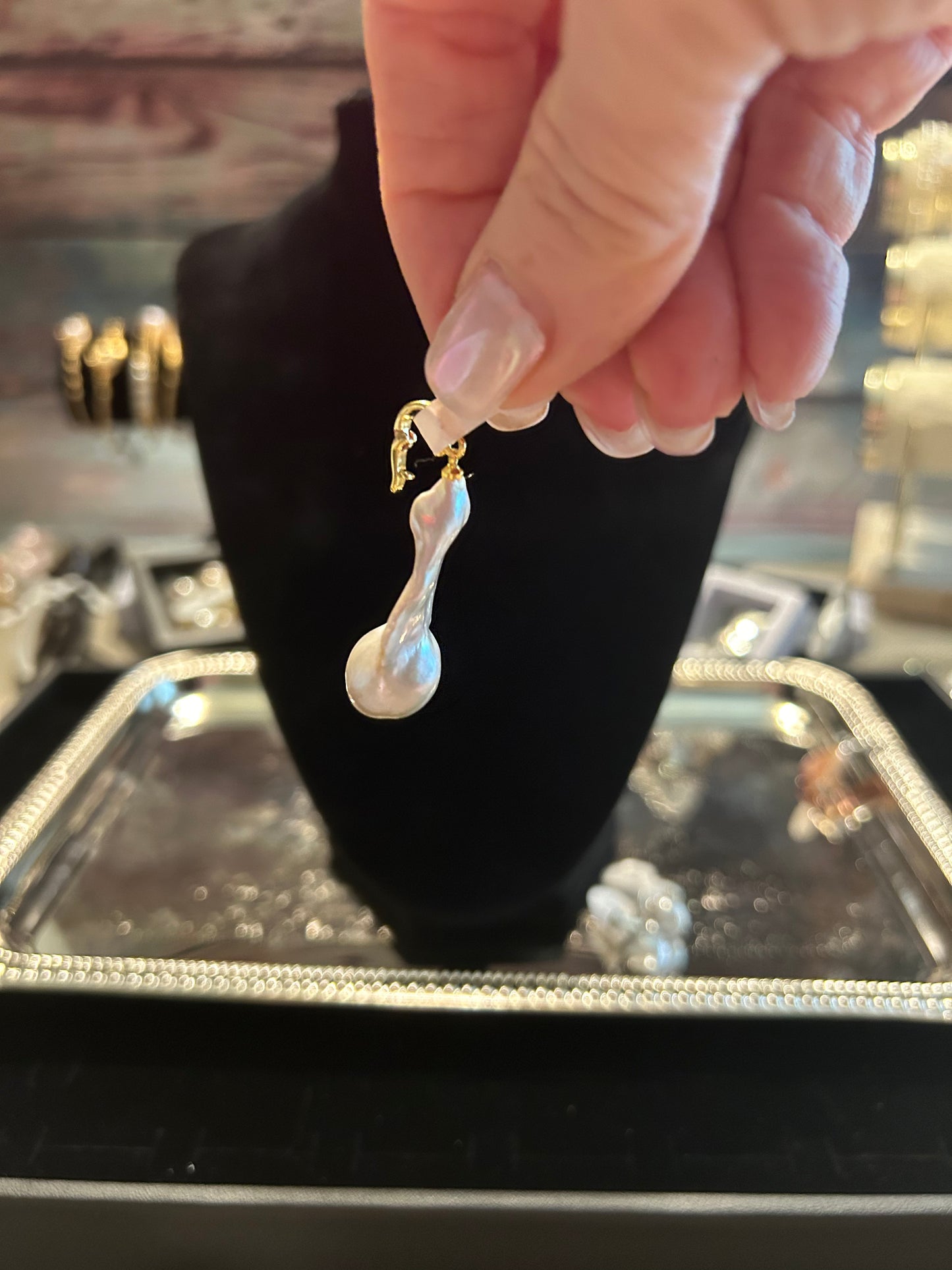 Baroque pendant