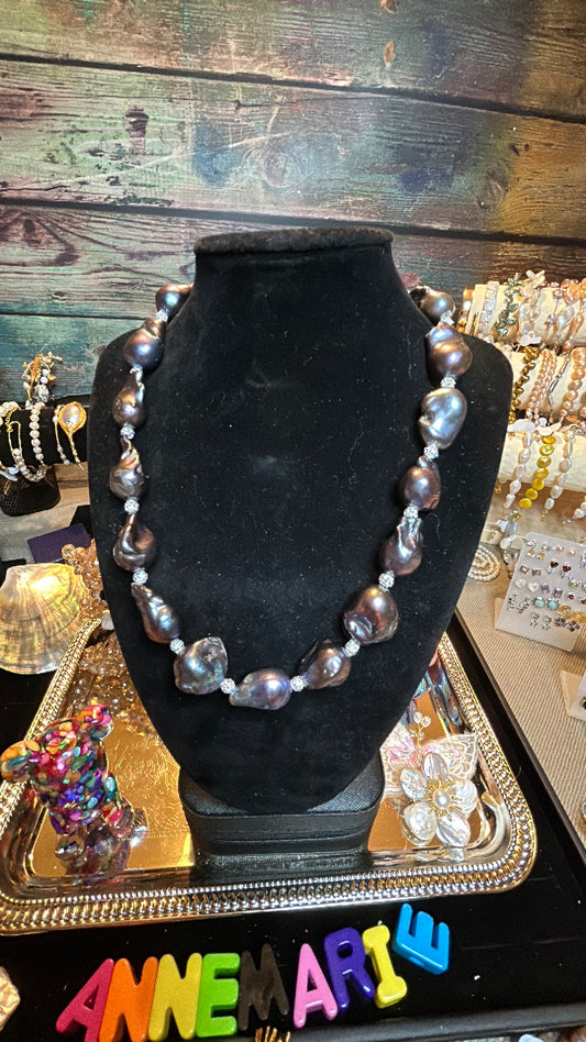 Rare deep blue baroque necklace