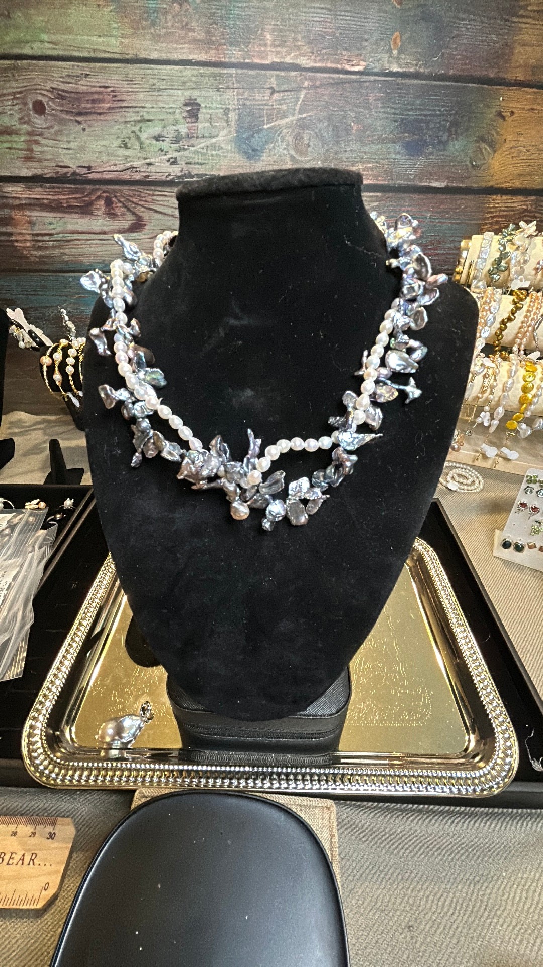 Kashi & freshwater pearl necklace