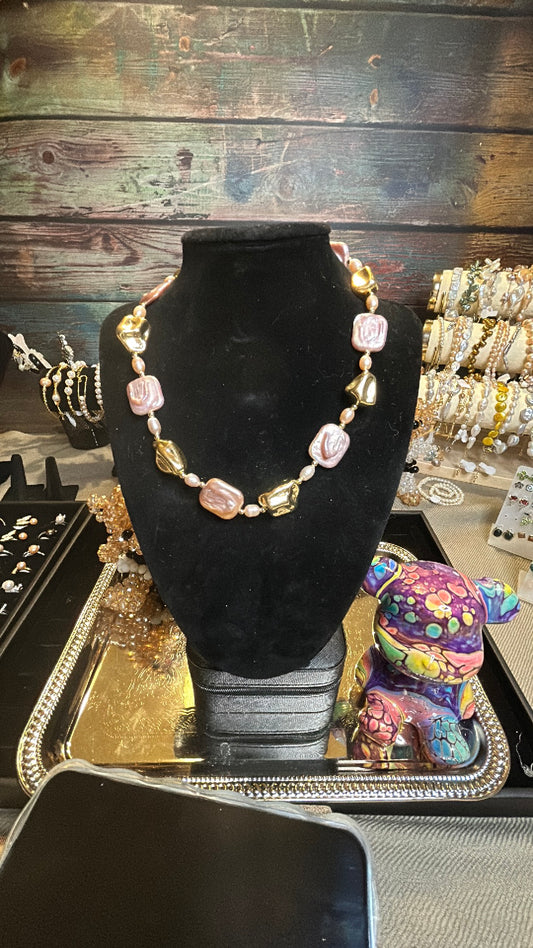 Purple & golden baroque necklace