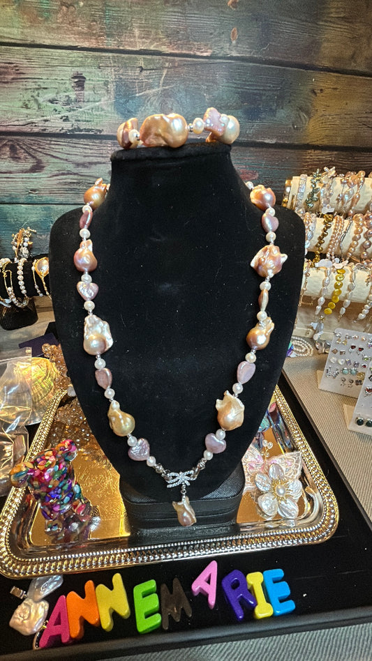 Gorgeous long baroque pendant necklace & bracelet set