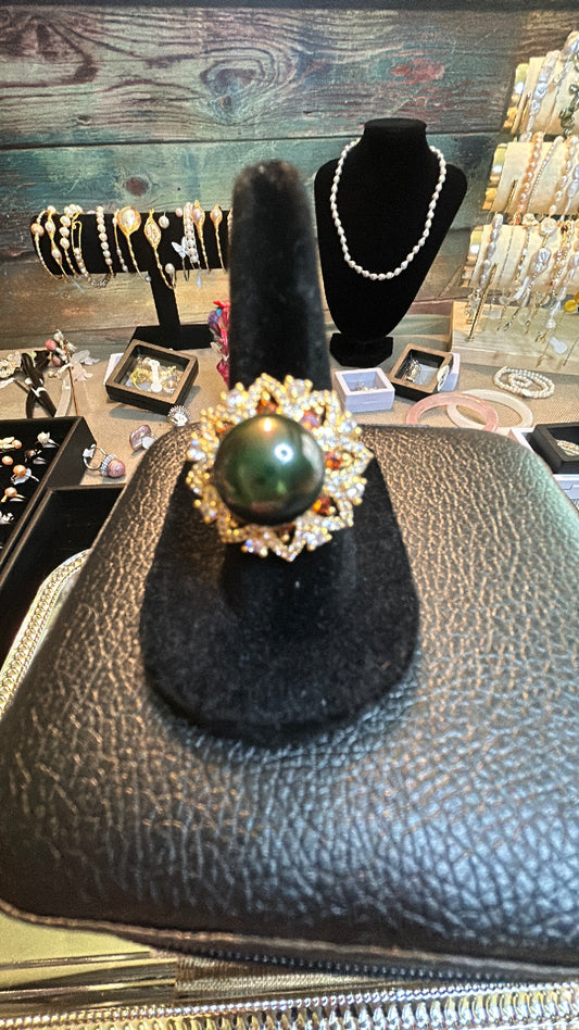 Large green Edison pearl ring adjustable