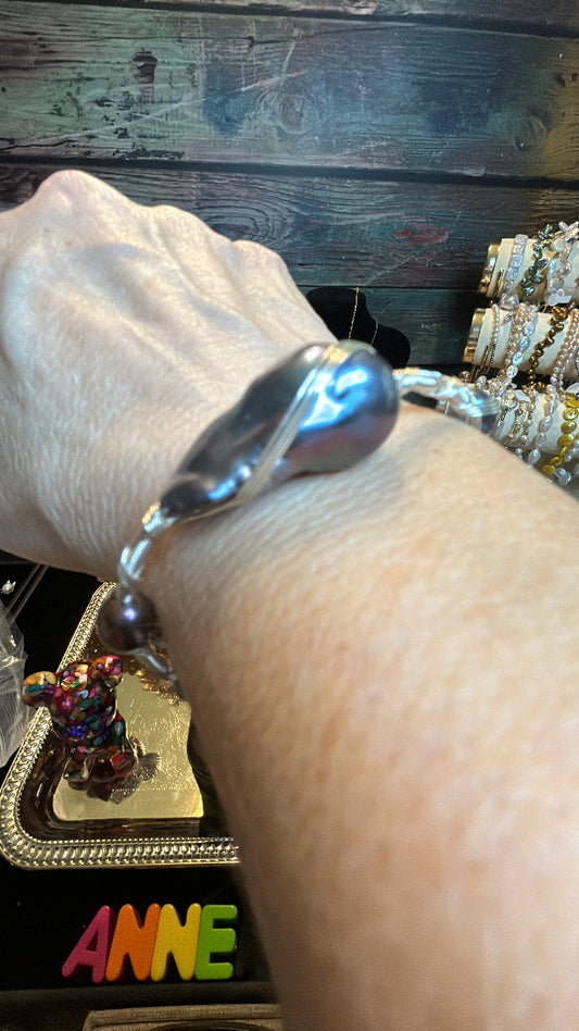 Gorgeous wrapped blue baroque bracelet