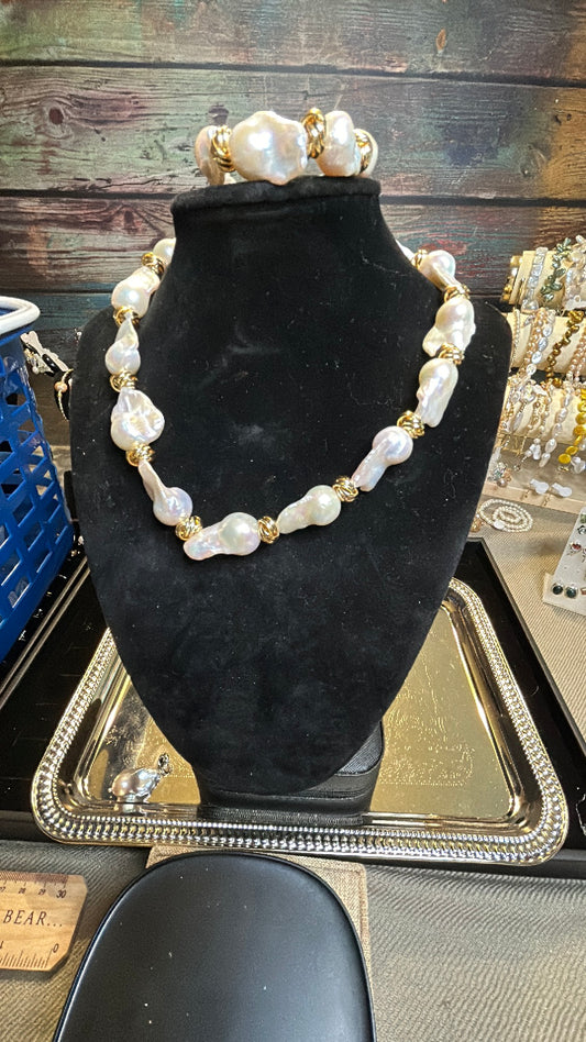 Full white baroque & gold necklace with matching bracelet