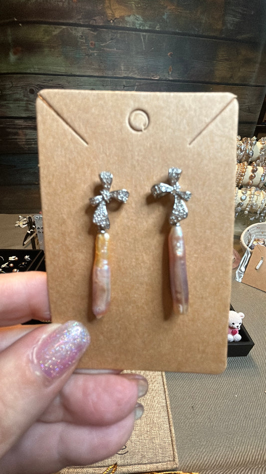 Kashi or stick baroque purple earrings