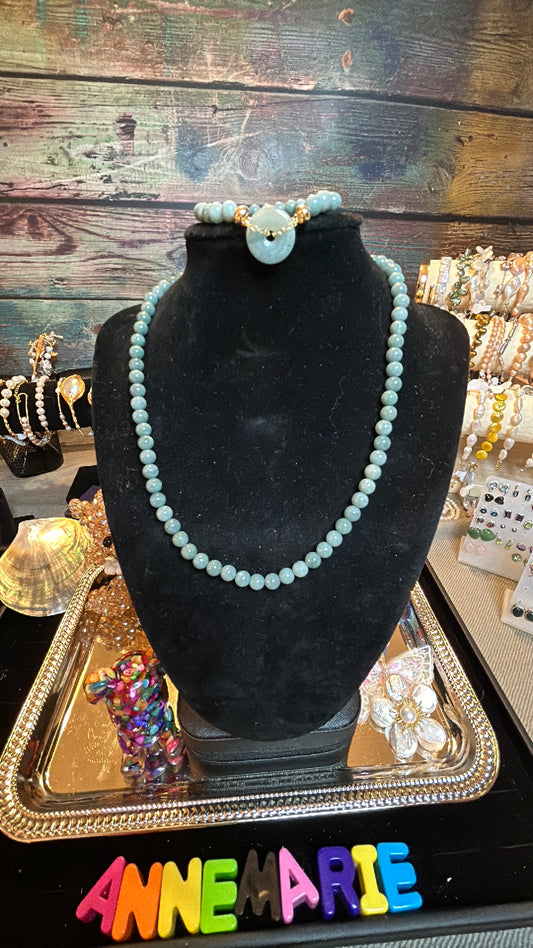 Jade necklace & bracelet set