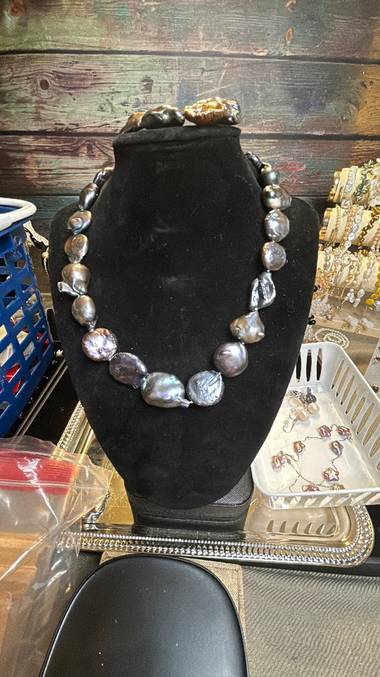 Gorgeous deep purple baroque necklace & bracelet set