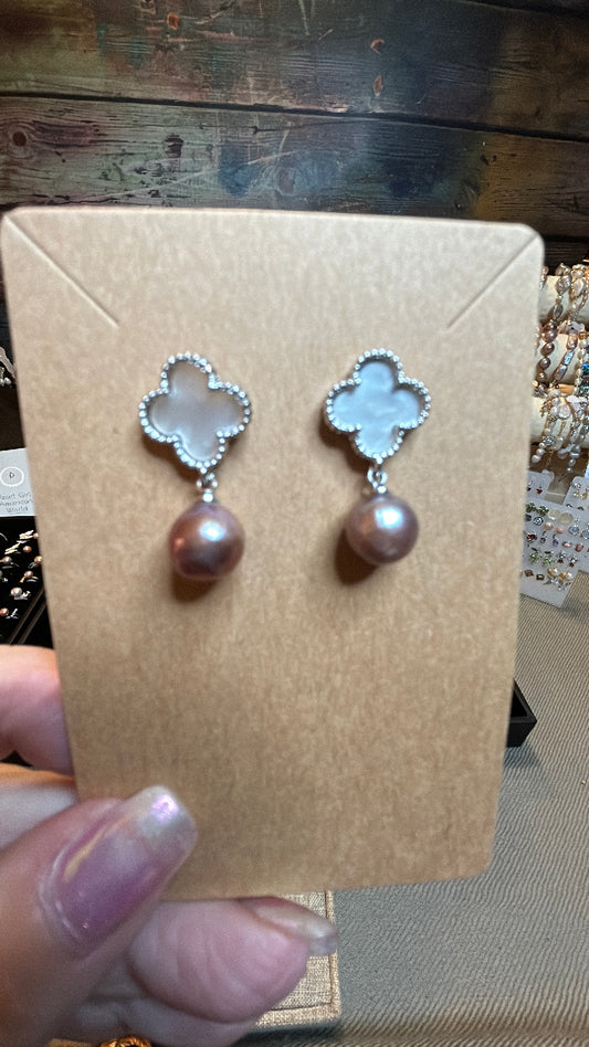 Purple freshwater pearl white clover earrings