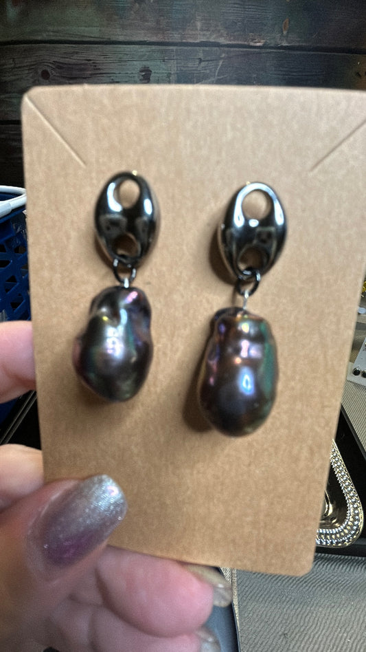 Gorgeous dark purple baroque earrings