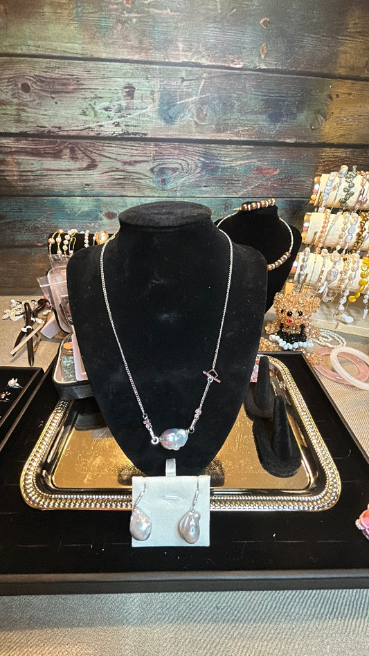Perfectly matched Siler baroque necklace & earrings set