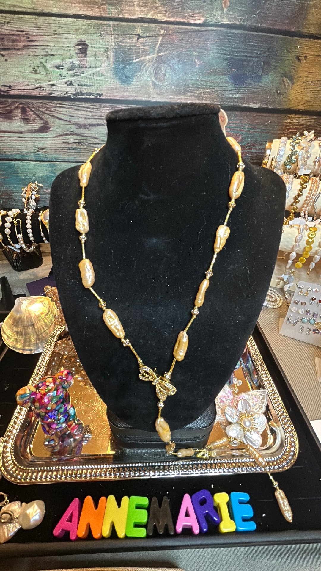 Long golden lariat baroque necklace