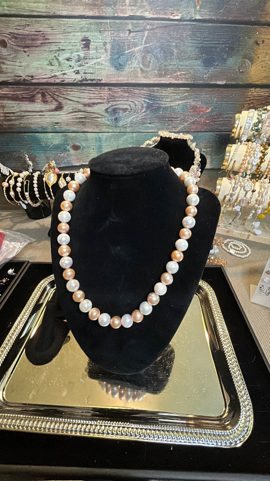 Pink & white Edison pearl necklace