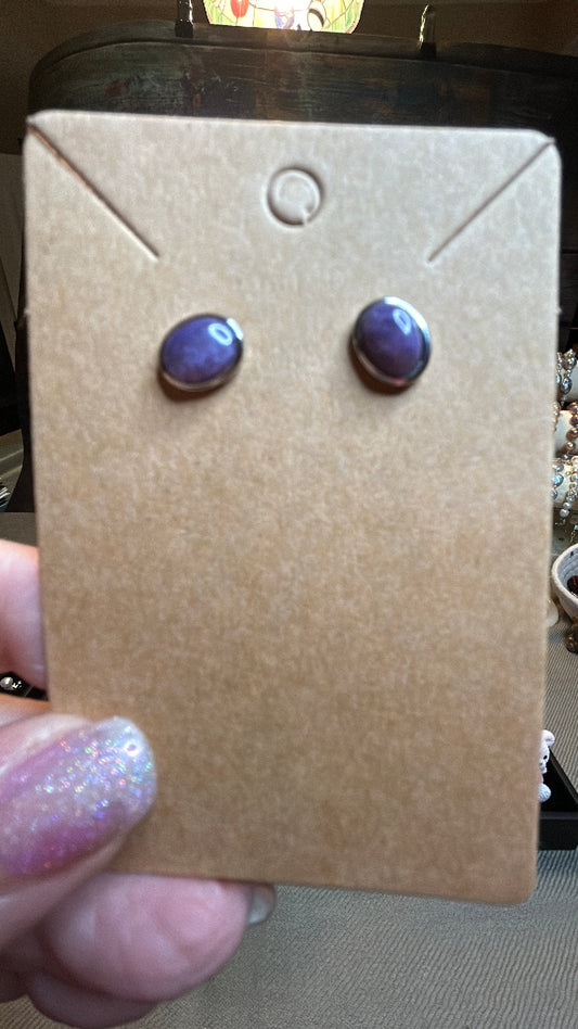 Oval amethyst earrings
