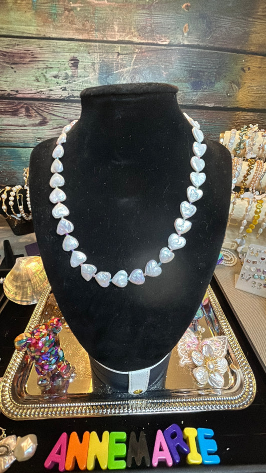 Gorgeous heart baroque necklace